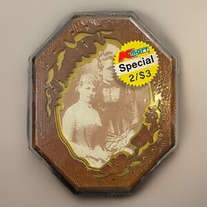 KMART Faux Wood Octagon Design Photo Frame Cutout Design Gold Inlay Vintage New